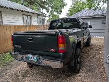 2004 GMC Sierra SLE 2500HD 4x4 Sb 6.0L gas - Photo 4