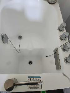American Standard Acrylic Walk in Tub - Photo 2
