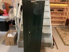 STACK-ON GUN CABINET