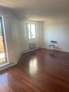 Condo Apartment in Byron, London - Photo 7