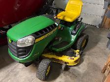 tracteur à pelouse John Deere