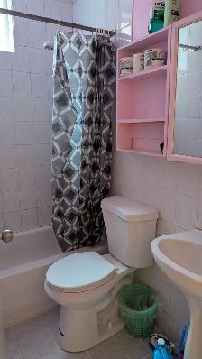 Room for rent no longer available - Photo 2