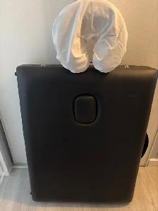massage table - Photo 2