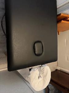 massage table - Photo 4