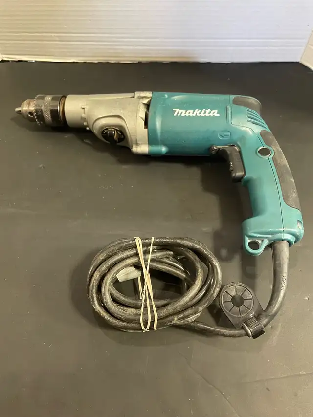 MAKITA HP2050 3/4" Hammer Drill
