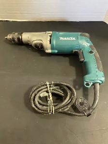 MAKITA HP2050 3/4" Hammer Drill