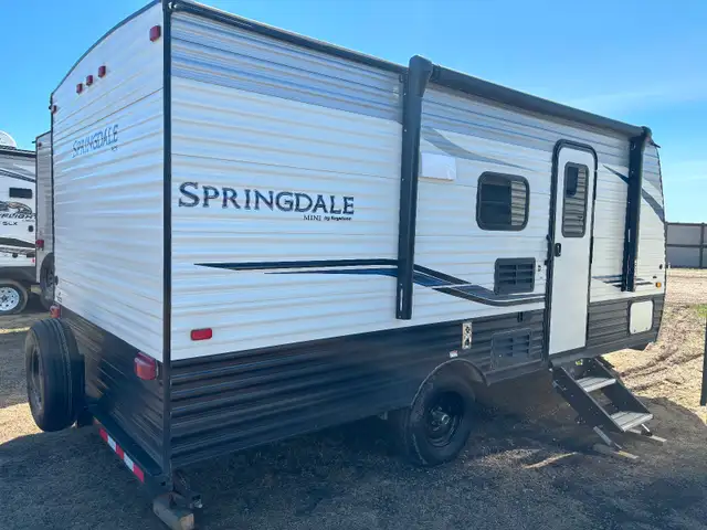 2021 Keystone Springdale 18ft W/Bunks only