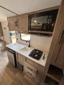 2021 Keystone Springdale 18ft W/Bunks only - Photo 6