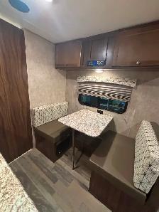 2018 Forest River Viking Ultra-Lite 17FQ - Photo 5