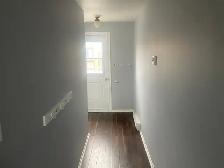 5 and half with 1 and half bathroom - Photo 2