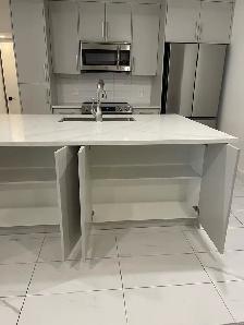 Kitchen Cabinets - Photo 2