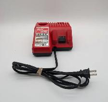(B2879) Milwaukee 48-59-1812 Tools Battery Charger