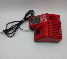 (B2879) Milwaukee 48-59-1812 Tools Battery Charger - Photo 5