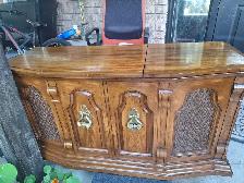 Antique Gramophone with built-in Speaker - Photo 4