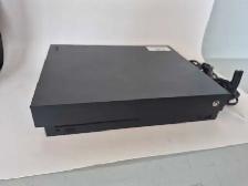 1tb Xbox One X w/Cables (32618296)