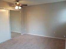 RENOVATED 3 BEDROOM   DEN TOWNHOUSE | 2 PARKING STALLS | FENCED - Photo 8