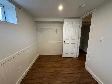 ALL UTILITIES INCLUDED! Cat Friendly Lower Suite! - Photo 4