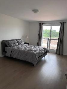 Townhouse for lease in Oakville - Photo 10