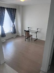Townhouse for lease in Oakville - Photo 11