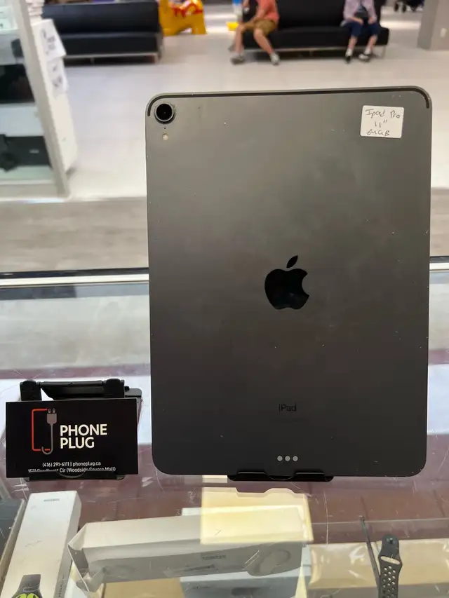 Garage Sale! IPad Pro 1st Gen-64gb!