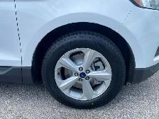 2021 Ford Edge SE AWD WITH LANE DEPARTURE! - Photo 5