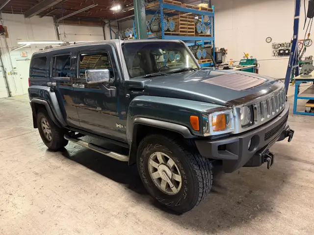 Selling my 2006 mdl H3 Hammer 4x4 with low 190k kms,pending..