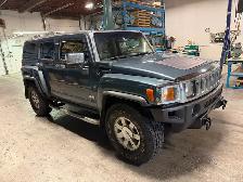 Selling my 2006 mdl H3 Hammer 4x4 with low 190k kms,pending..