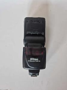 Nikon Speedlight SB-700 No Accessories (33177009)