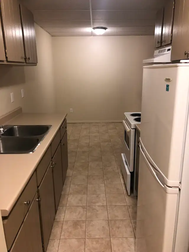 Beautiful 2 Bedroom spacious suite- Cat friendly