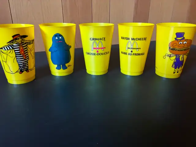 VINTAGE McDONALD'S COLLECTIBLE CUPS