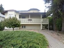 LACOMBE 1 Bedroom Apartment