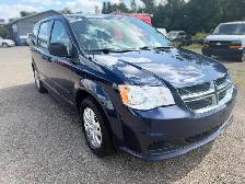 2017 Dodge Grand Caravan van - Photo 4