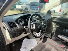 2017 Dodge Grand Caravan van - Photo 9
