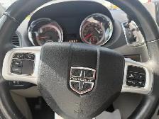 2017 Dodge Grand Caravan van - Photo 12