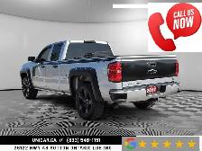 2017 Chevrolet Silverado 1500 Custom / 5.3L V8 / 4WD / Double Ca - Photo 7