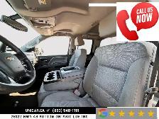 2017 Chevrolet Silverado 1500 Custom / 5.3L V8 / 4WD / Double Ca - Photo 22