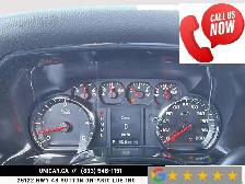 2017 Chevrolet Silverado 1500 Custom / 5.3L V8 / 4WD / Double Ca - Photo 33