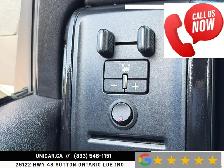 2017 Chevrolet Silverado 1500 Custom / 5.3L V8 / 4WD / Double Ca - Photo 38