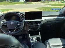 2023 Ford Escape Platinum 4 Door AWD - Photo 10