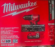 Milwaukee M18 Compact Brushless 1/2' Drill/Driver Kit