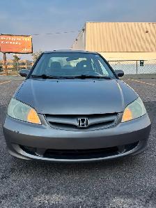 2005 Honda Civic SI Automatic 4 door - Photo 2