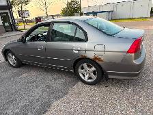 2005 Honda Civic SI Automatic 4 door - Photo 7