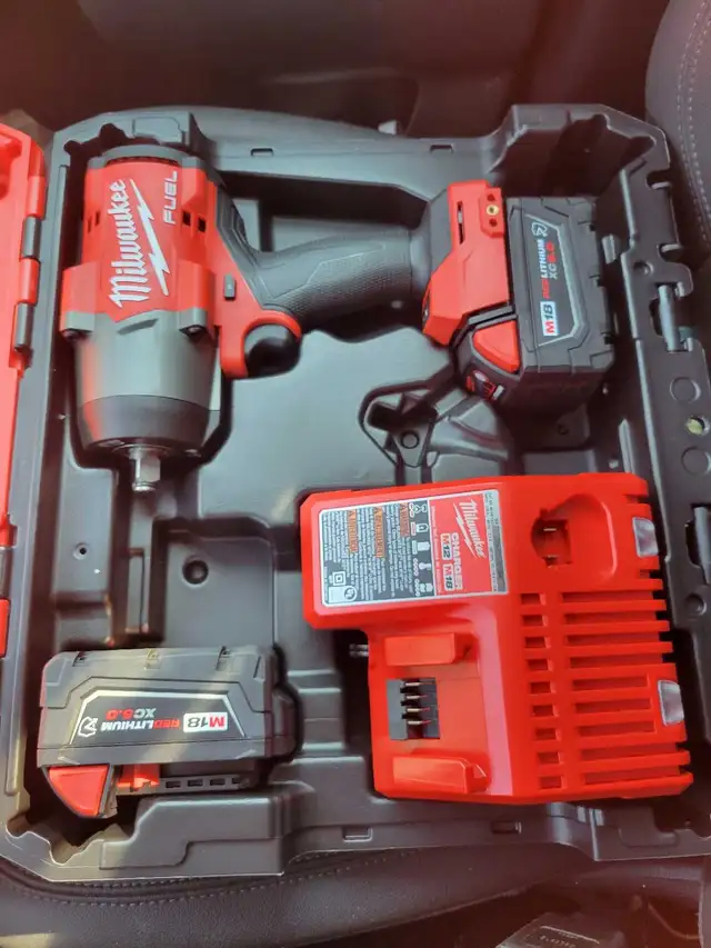 Milwaukee High Torque 1/2 Impack kit #2967-22 For Sale.