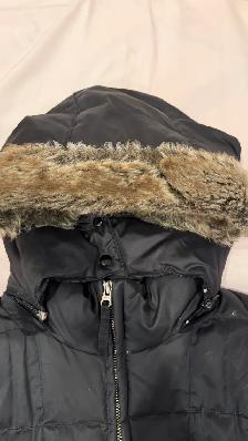 Ricki’s Medium Puffer Vest with Fur Hood - Photo 2