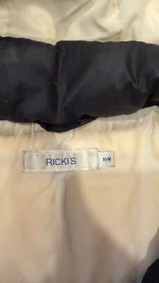 Ricki’s Medium Puffer Vest with Fur Hood - Photo 3