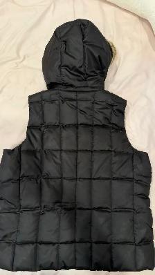 Ricki’s Medium Puffer Vest with Fur Hood - Photo 4