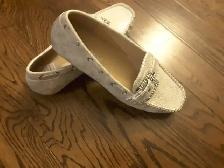 Brand New Women leather flat white shoes Size 9 - Photo 3