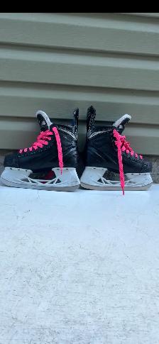CCM Next skates