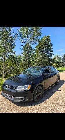 2013 VW JETTA - 2.0 L - 4 DOOR SEDAN FOR SALE - Photo 2