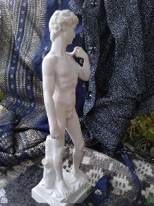 SOLD OUT! MICHELANGELO'S DAVID 12' REPLICA MARBLE ITALIAN IMPORT - Photo 3